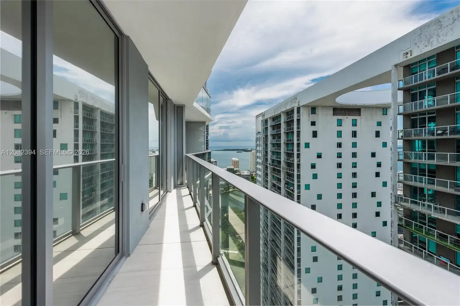 77 SE 5th  Street # 3908, Miami FL 33131