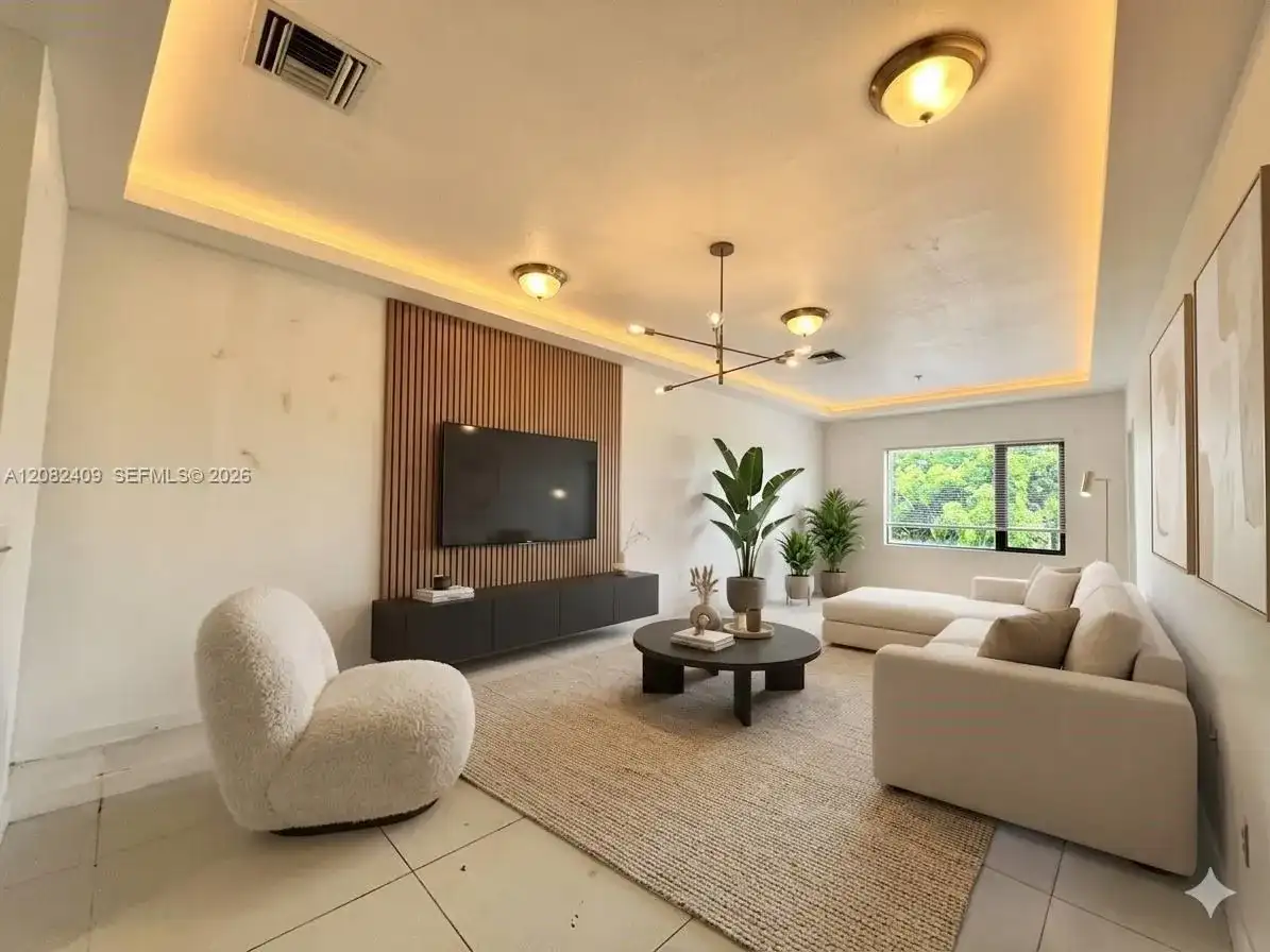 440 E 27th St # 206, Hialeah FL 33013