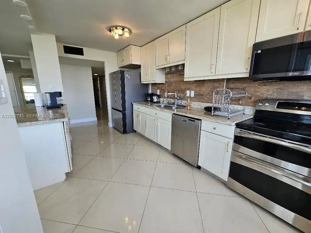 18041 Biscayne Blvd # 1805, Aventura FL 33160