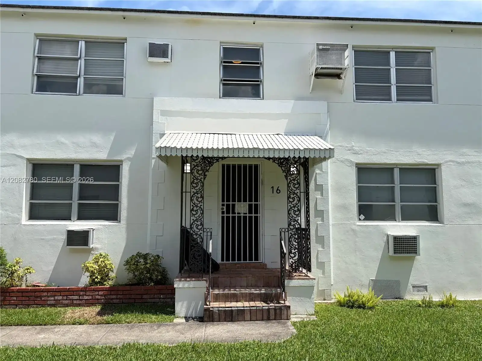 16 Santillane Ave # 4, Coral Gables FL 33134