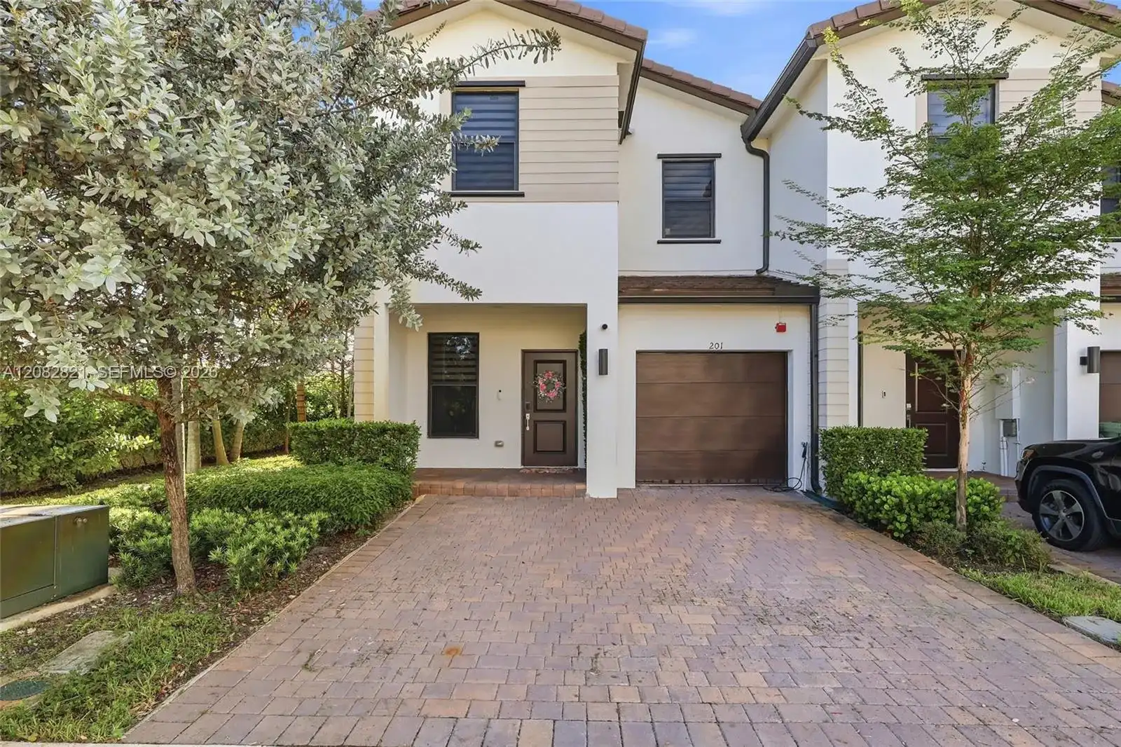 201 SW 159th Way, Pembroke Pines FL 33027