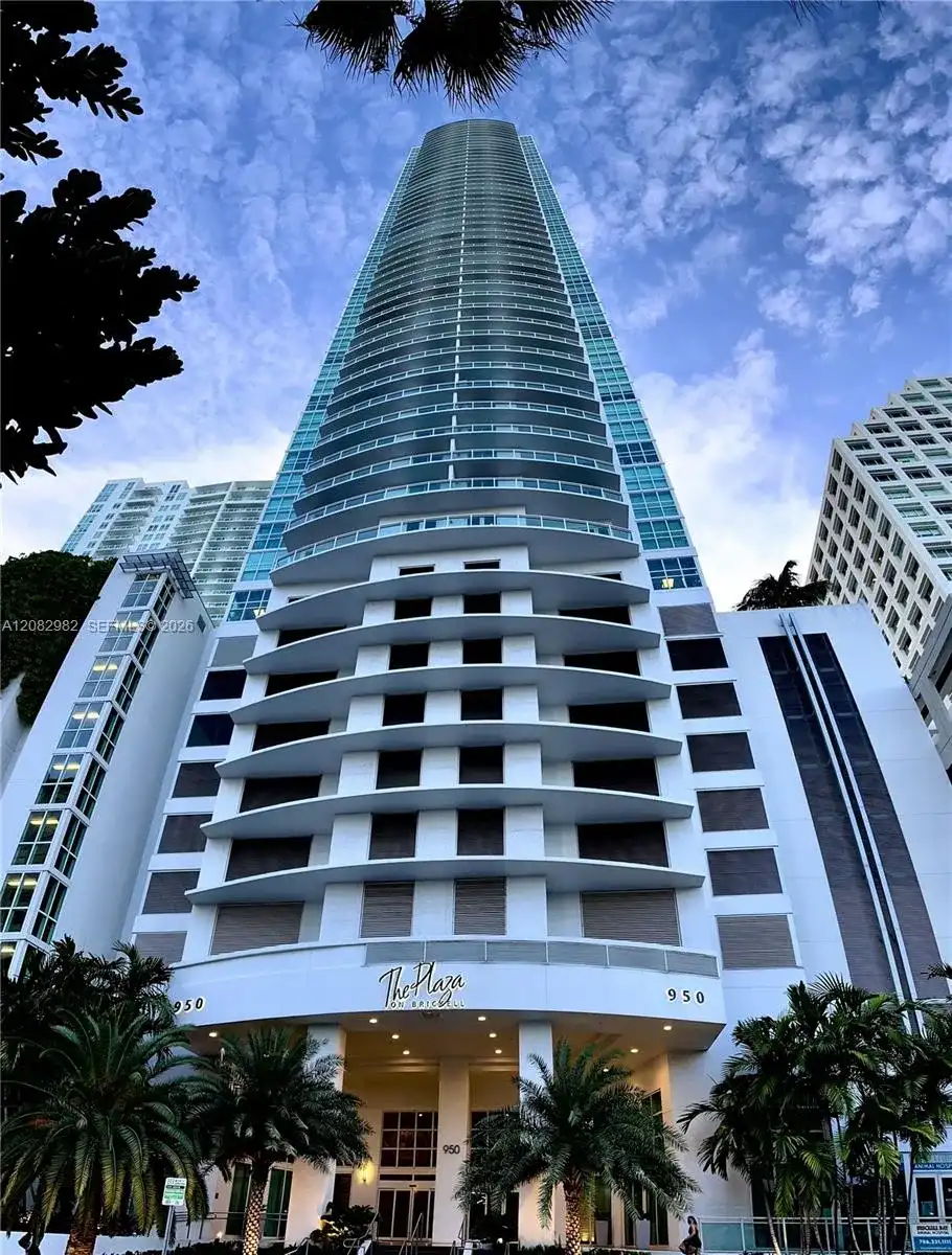 950 Brickell Bay Dr # 4908, Miami FL 33131