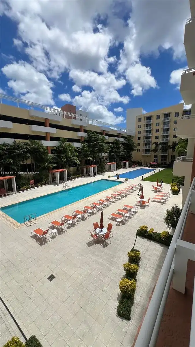 2775 NE 187th St # 227, Aventura FL 33180