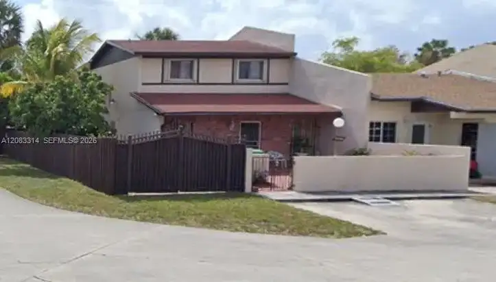 19599 NW 55th Cir Pl, Miami Gardens FL 33055