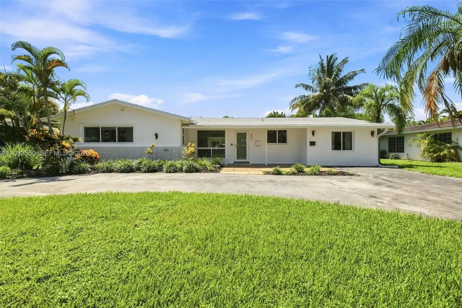 807 SE 9th Ter, Deerfield Beach FL 33441