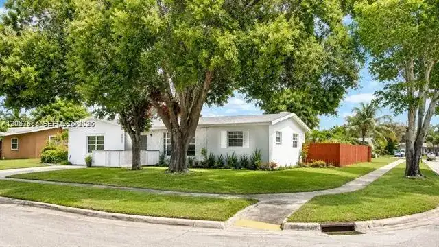 6921 NW 5th Ct, Margate FL 33063