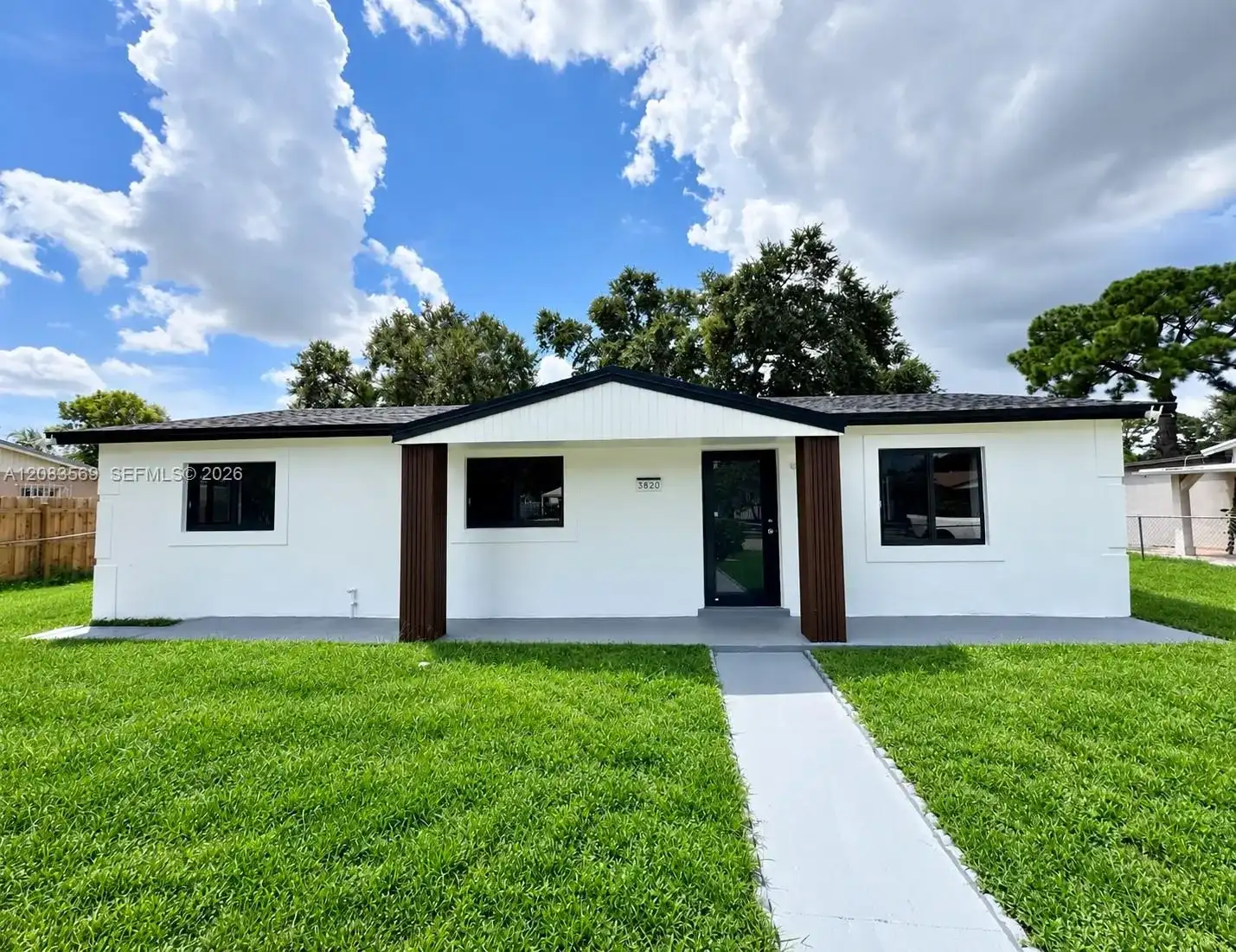 3820 NW 210th Ter, Miami Gardens FL 33055