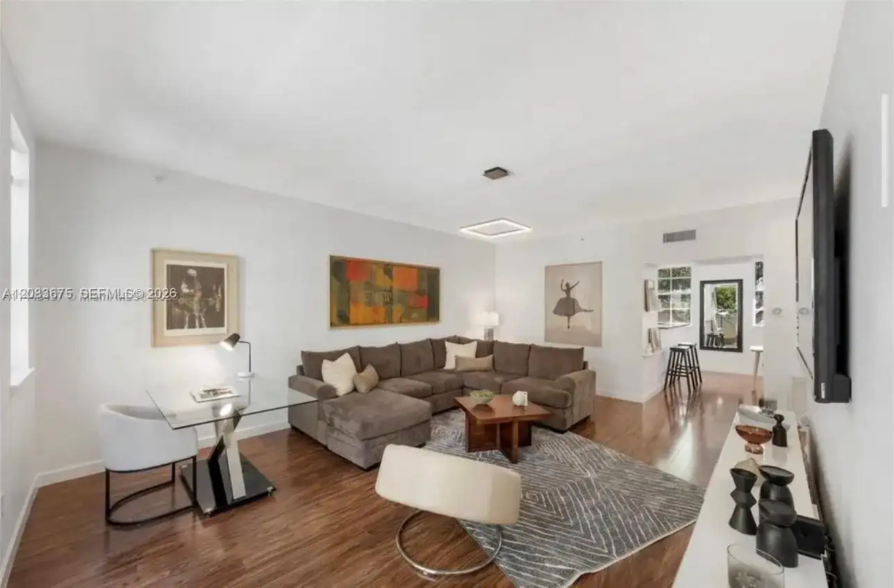 2069 S Ocean Dr, Hallandale Beach FL 33009