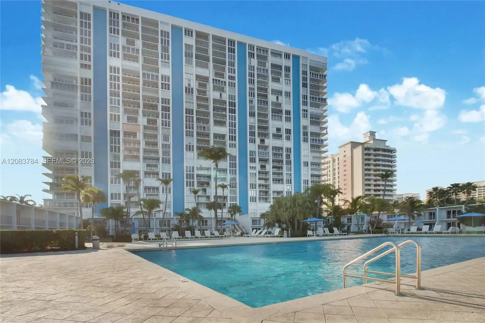 881 Ocean Dr # 25E, Key Biscayne FL 33149