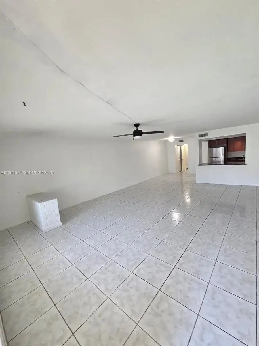 1885 NE 121st St # 8, North Miami FL 33181
