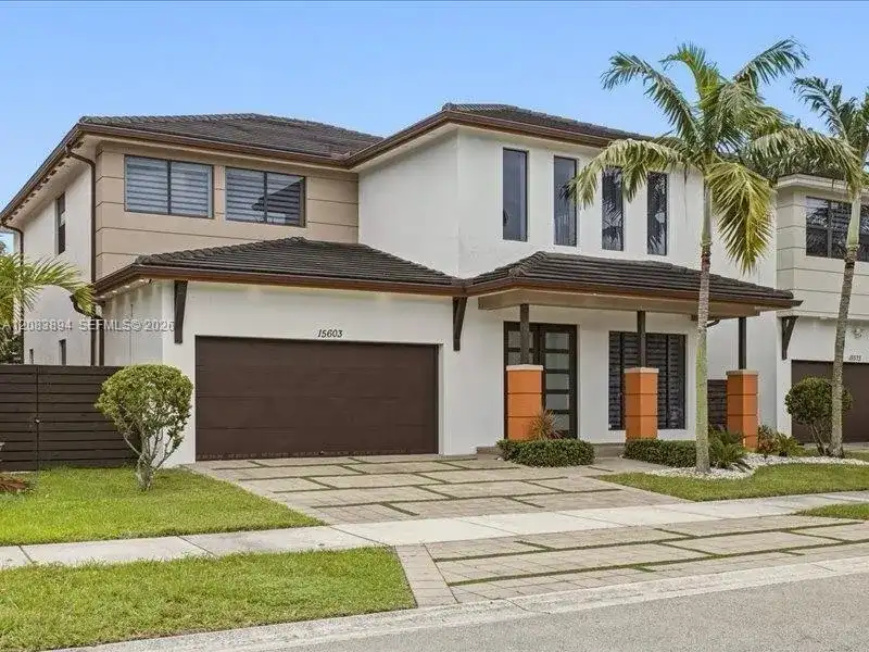 15603 NW 88th Ave, Miami Lakes FL 33018