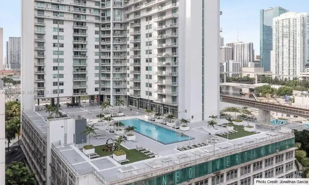 690 SW 1st Ct # 2322, Miami FL 33130