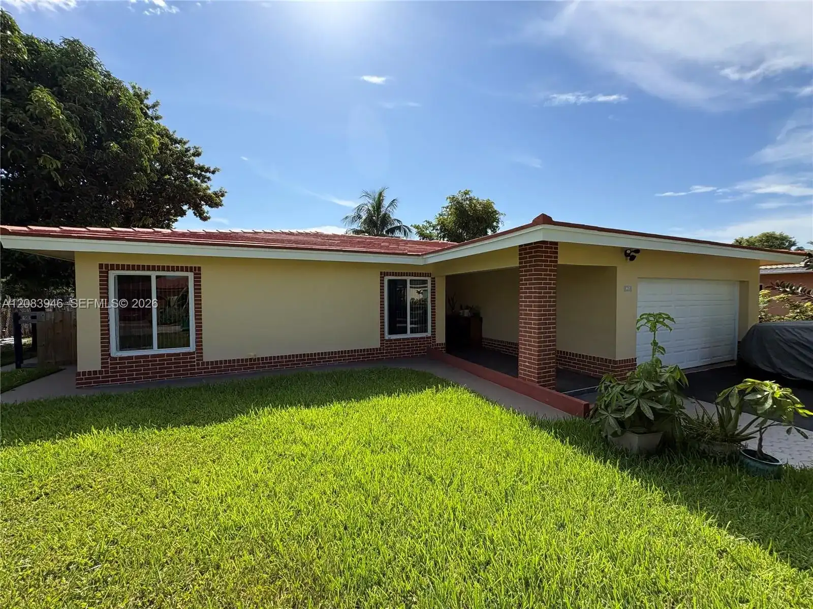 8250 NW 66th Ter, Tamarac FL 33321