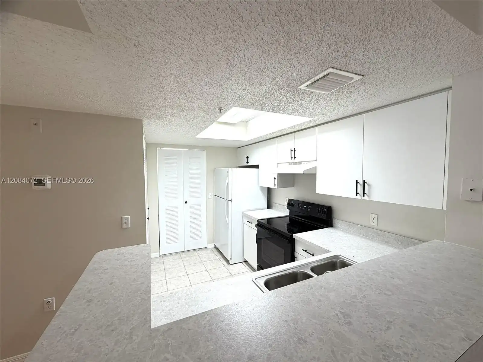 5045 Wiles Rd # 201, Coconut Creek FL 33073