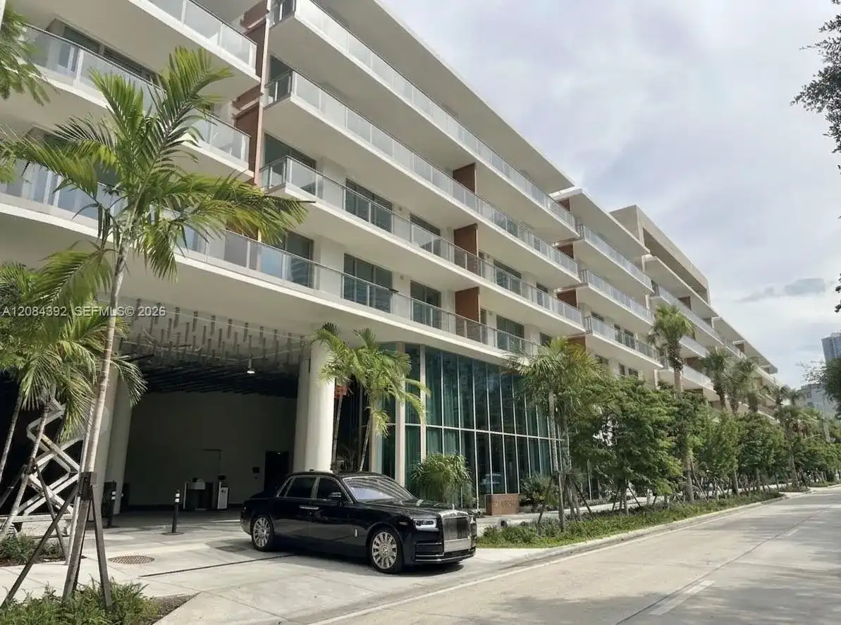 2200 Brickell Ave. # 313, Miami FL 33129