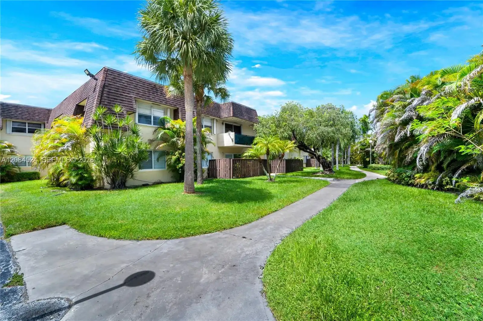 9003 SW 138th St # 27, Miami FL 33176