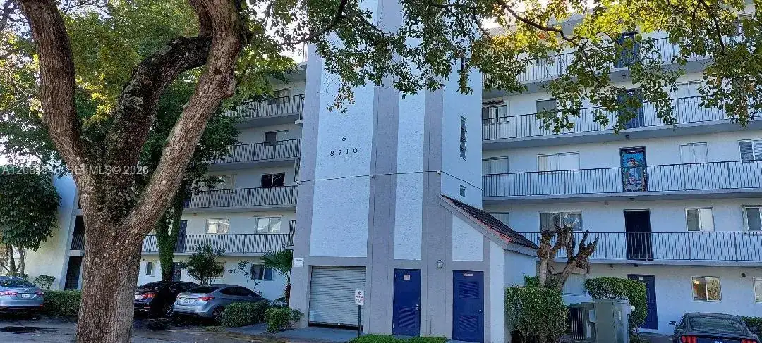 8710 N Sherman Cir # 403, Miramar FL 33025