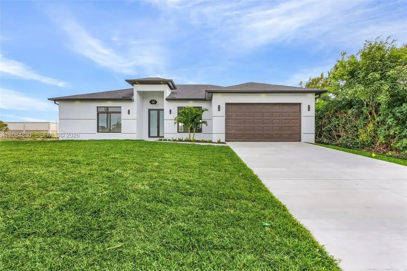 1826 NE 11TH LN, Cape Coral FL 33909