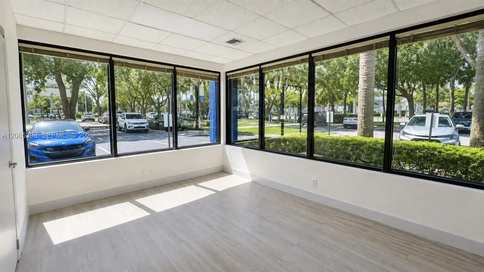 2950 NW 62nd St # 105, Fort Lauderdale FL 33309