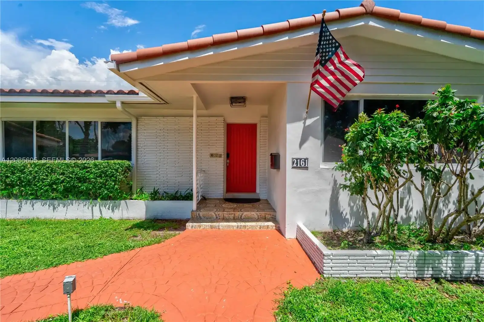 2161 NE 171st St, North Miami Beach FL 33162