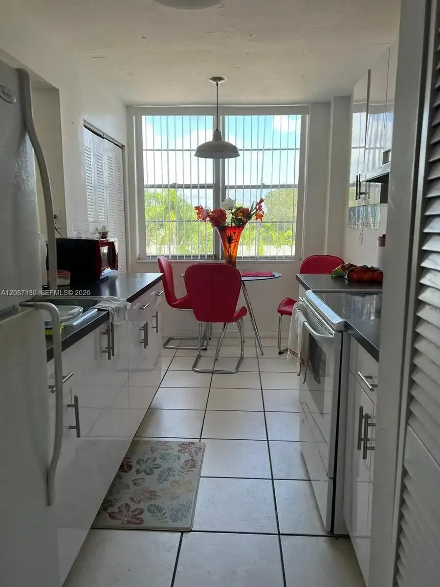 12105 NE 6th Ave # 403, North Miami FL 33161