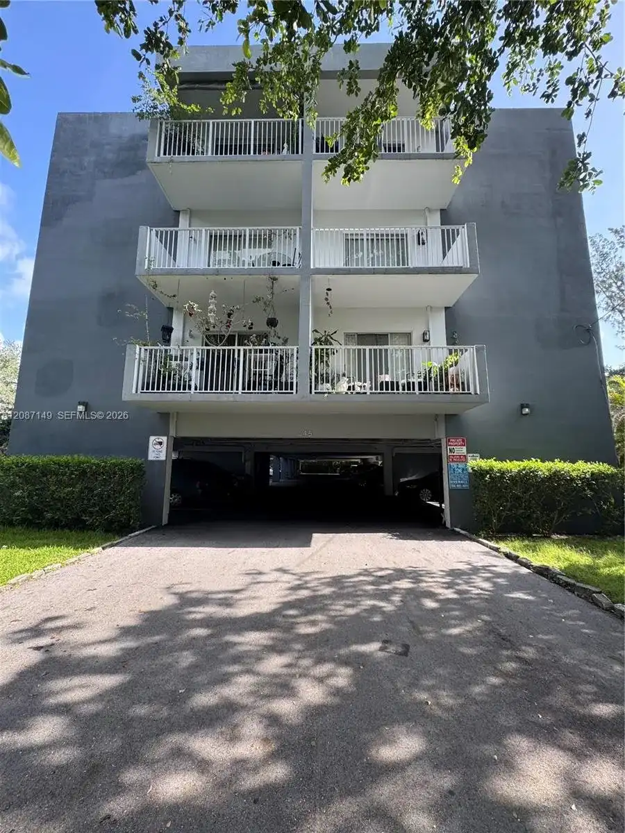 645 NE 121st St # 304, North Miami FL 33161