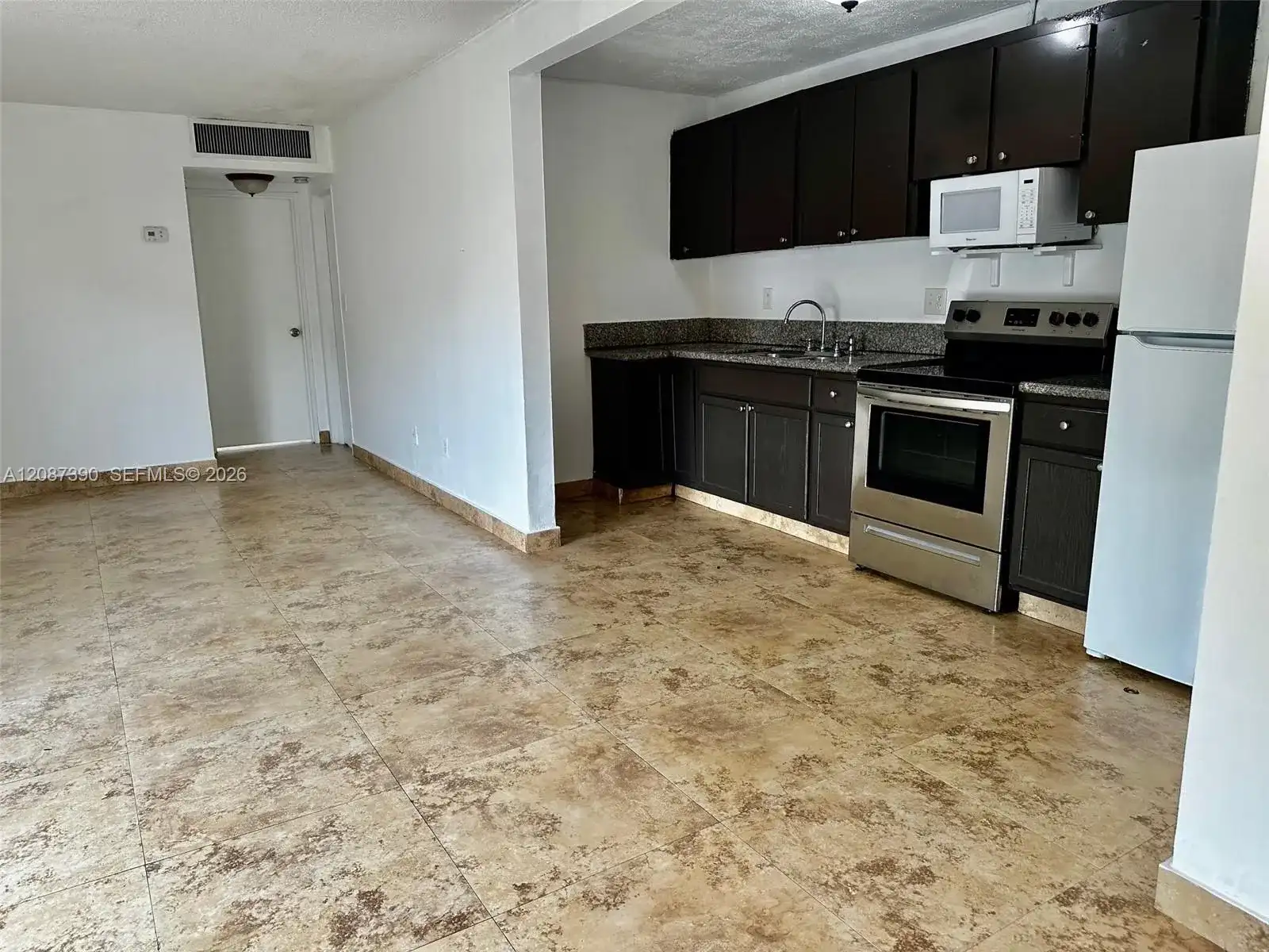 4540 NW 79th Ave # 1B, Doral FL 33166