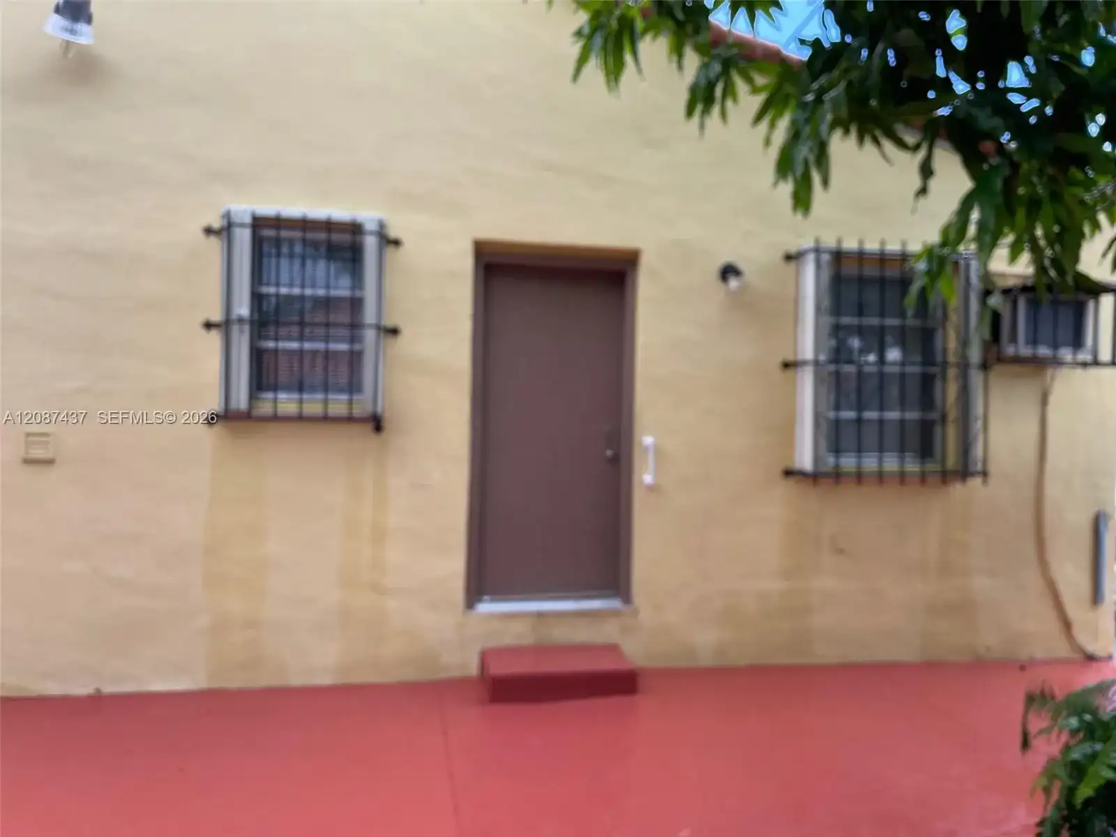 951 SW 9th St # 1, Miami FL 33130