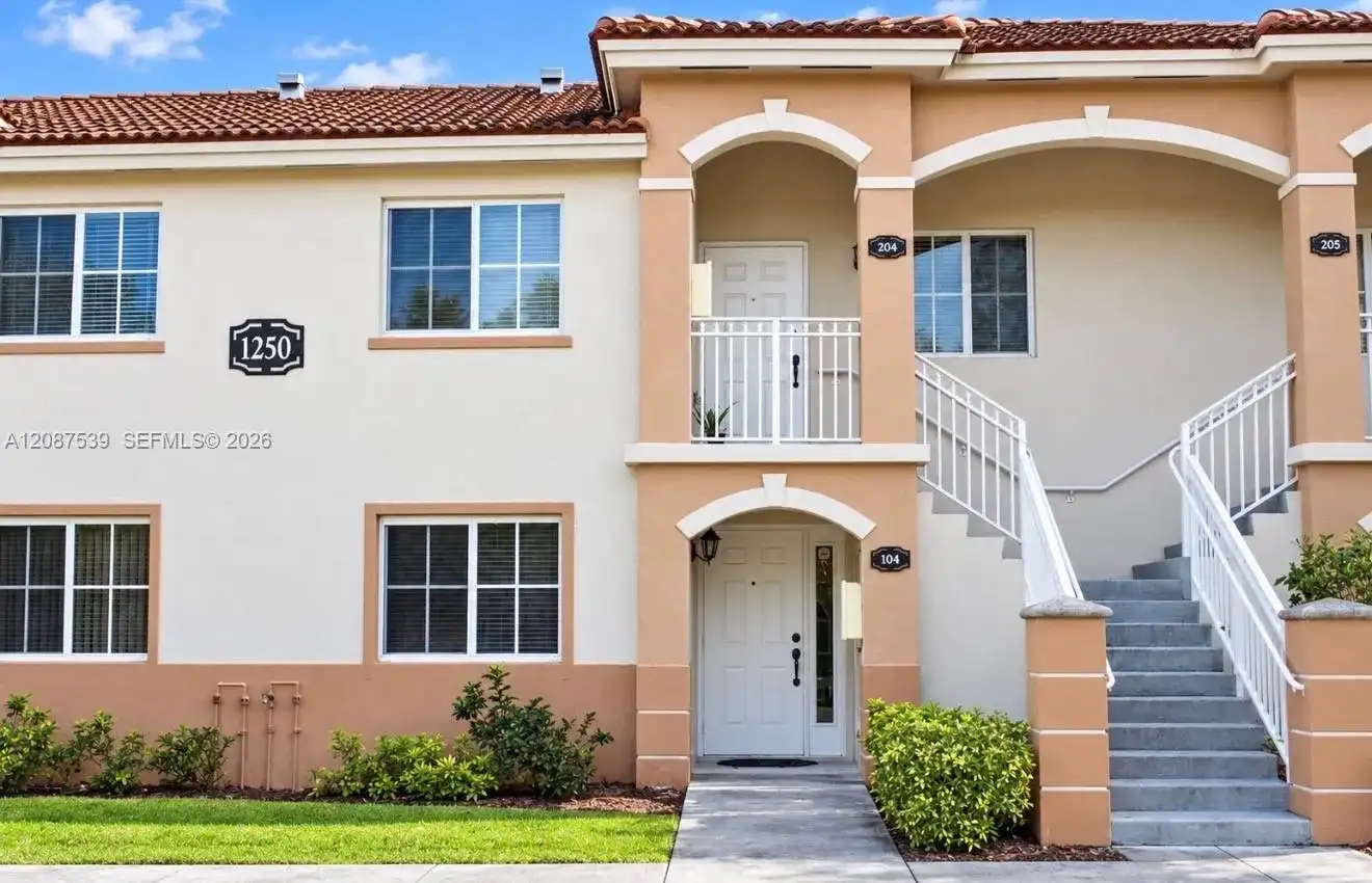1250 SE 28th Ct # 204, Homestead FL 33035