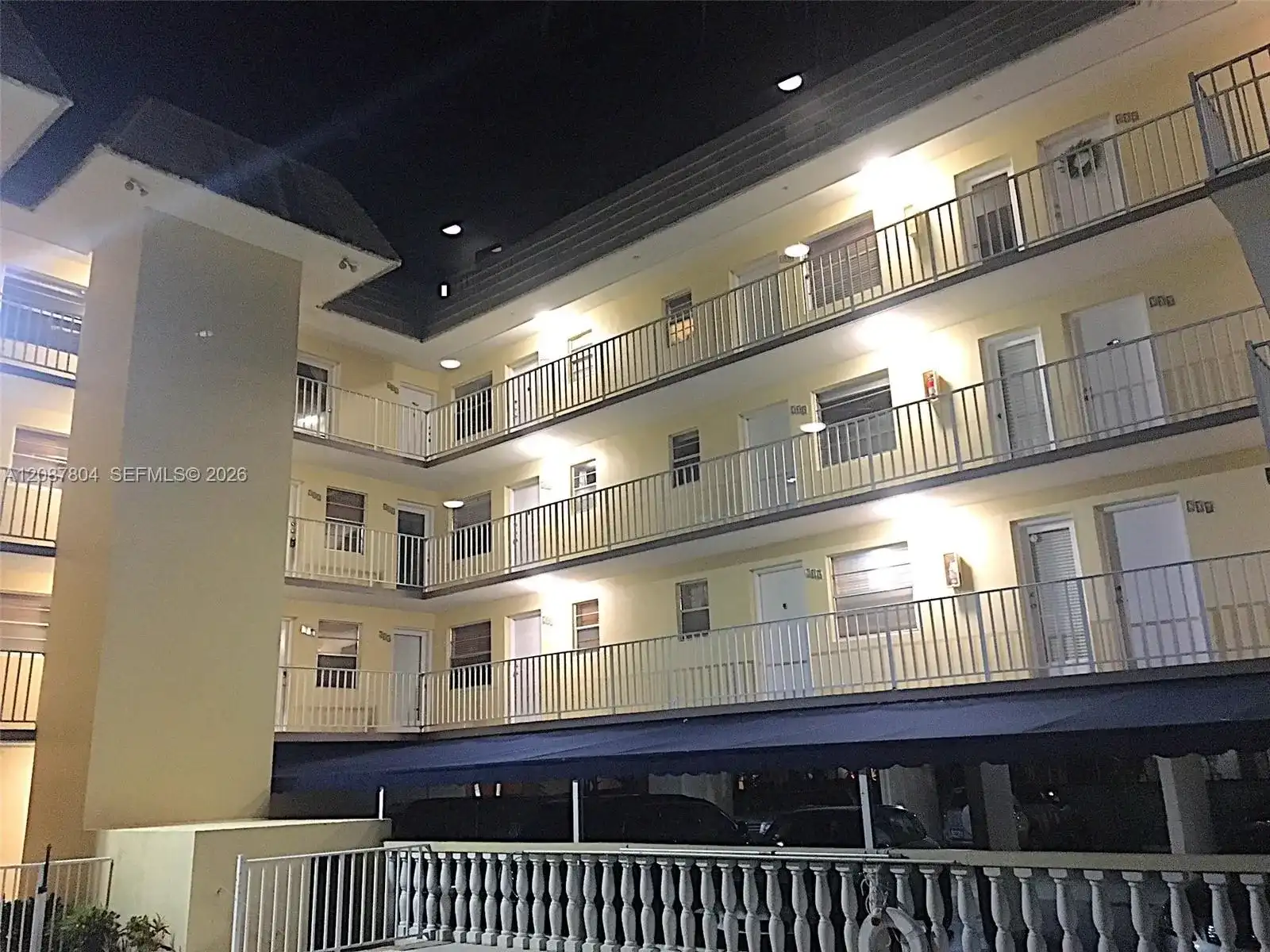 427 Santander Ave # 202, Coral Gables FL 33134