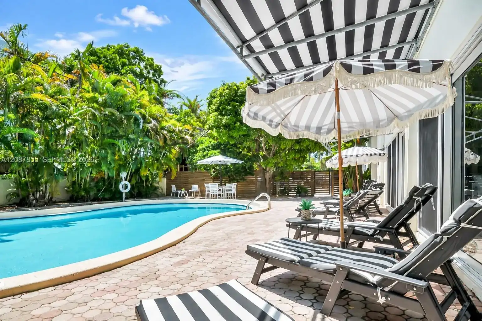 260 Sunrise Dr # D, Key Biscayne FL 33149