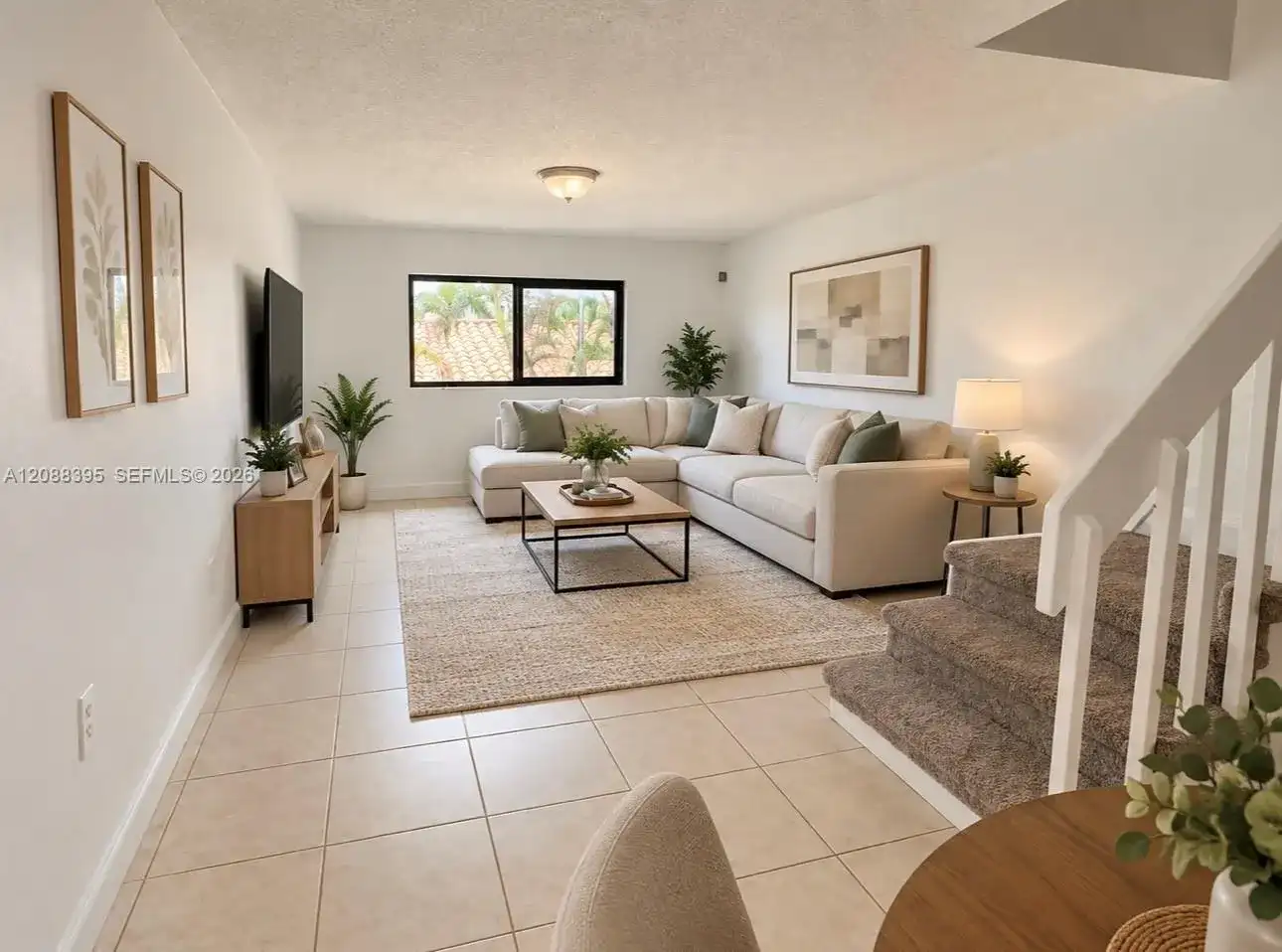 180 Royal Palm Rd # 218, Hialeah FL 33016