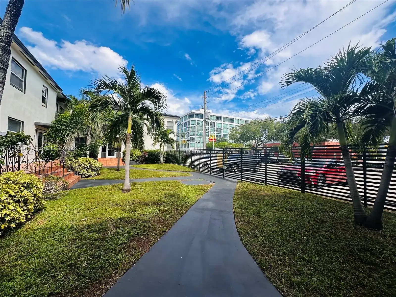 573 NE 82nd St # 6, Miami FL 33138