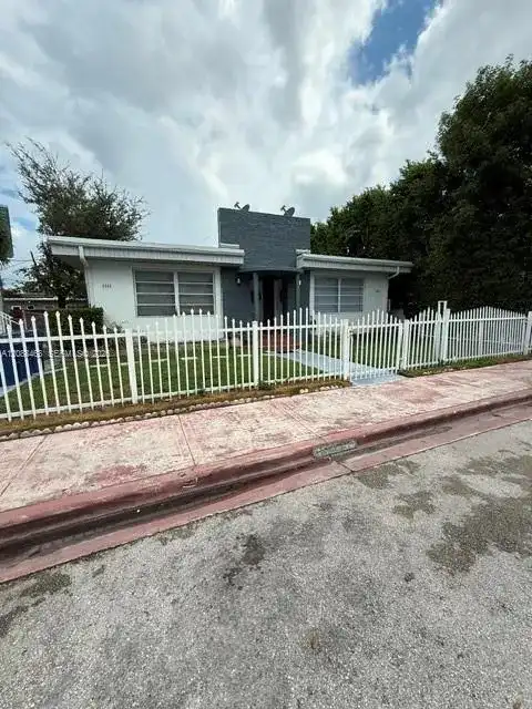 1995 Marseille Dr # 6, Miami Beach FL 33141