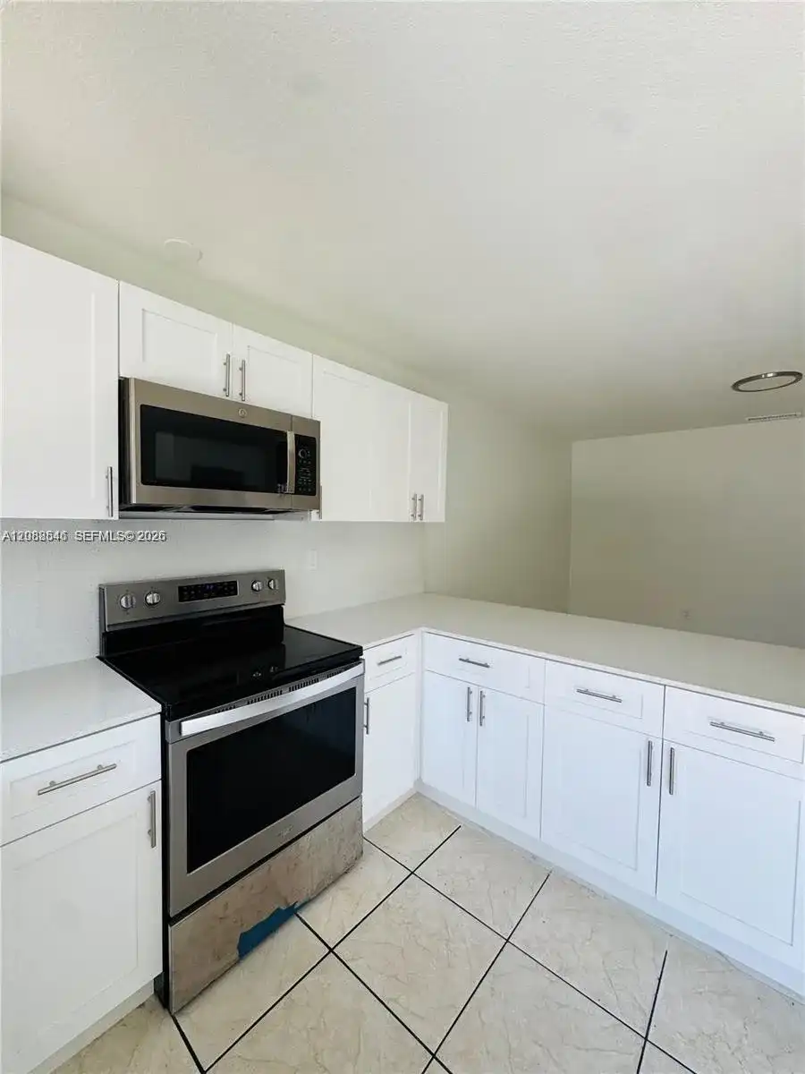 1107 NW 30th Ave # 1107, Miami FL 33125
