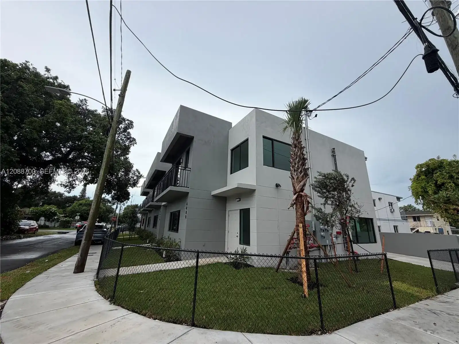 6480 NE 1st Ave # 6480, Miami FL 33150