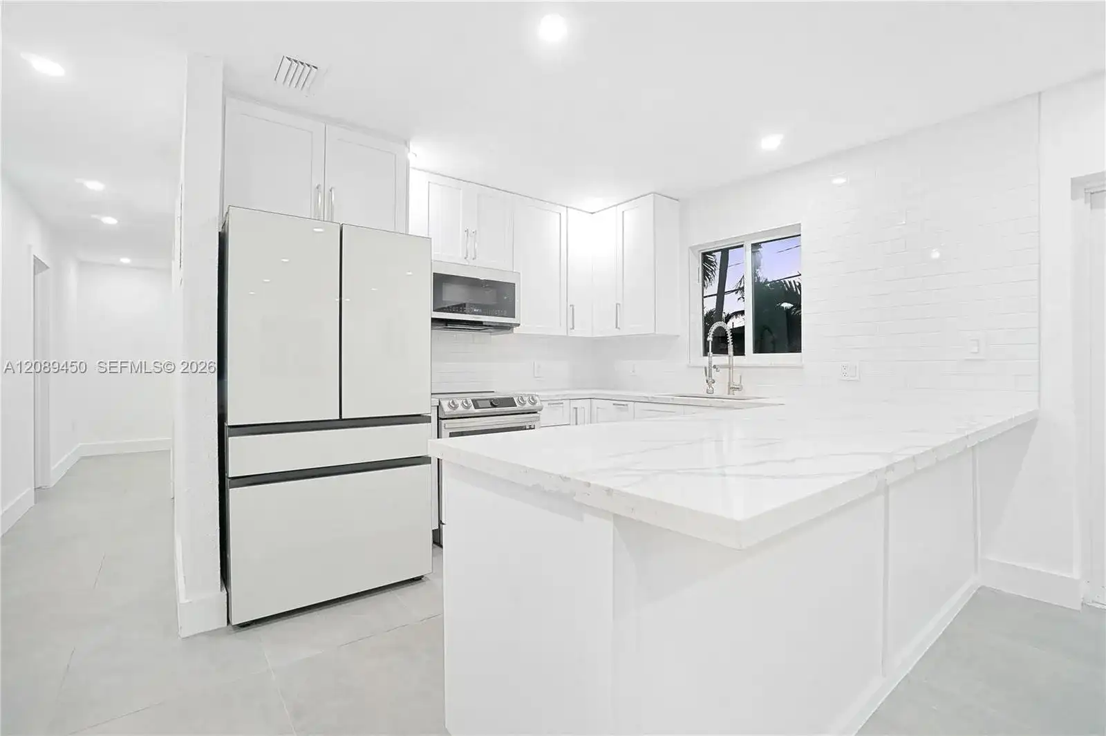 2850 SW 24th St # 2850, Miami FL 33145