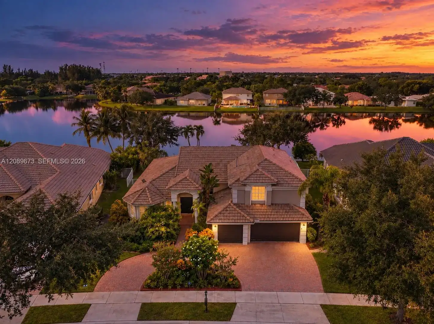 12922 NW 20th St, Pembroke Pines FL 33028