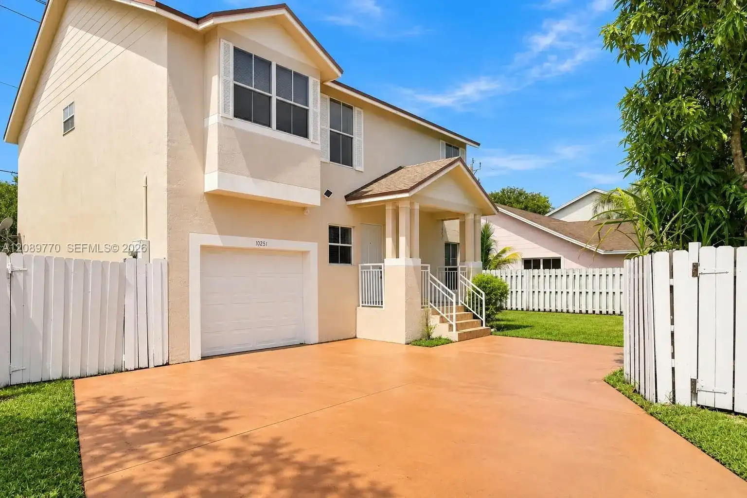 10251 NW 3rd St, Pembroke Pines FL 33026