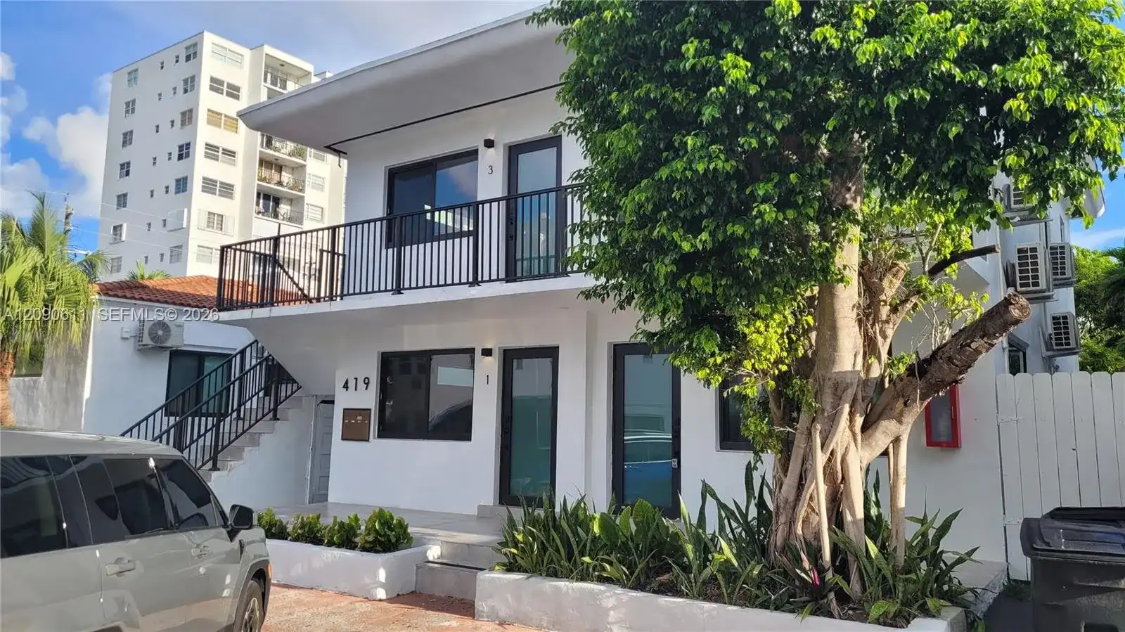 419 78th St # 2, Miami Beach FL 33141