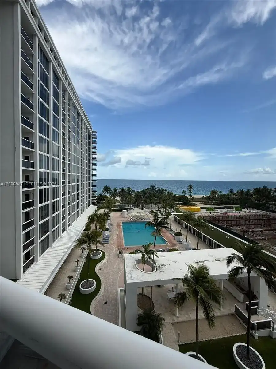 10275 Collins Ave # 619, Bal Harbour FL 33154
