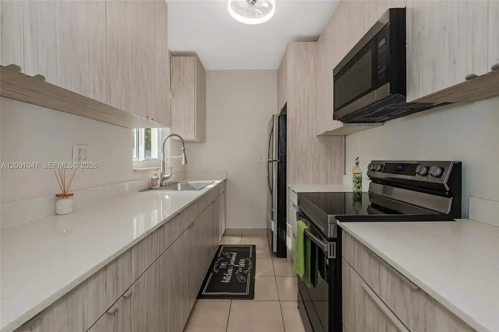 1679 NE 176th St, North Miami Beach FL 33162