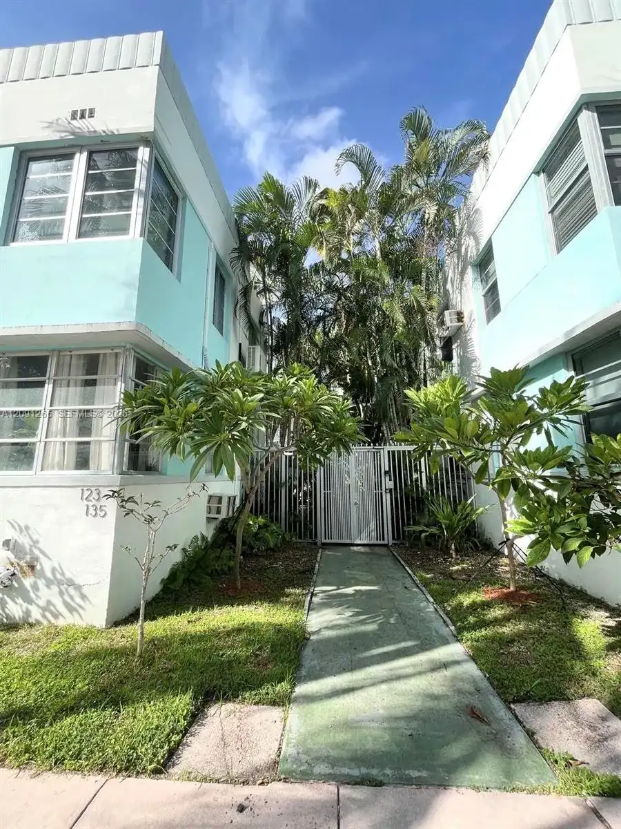 123 3rd St # 10, Miami Beach FL 33139