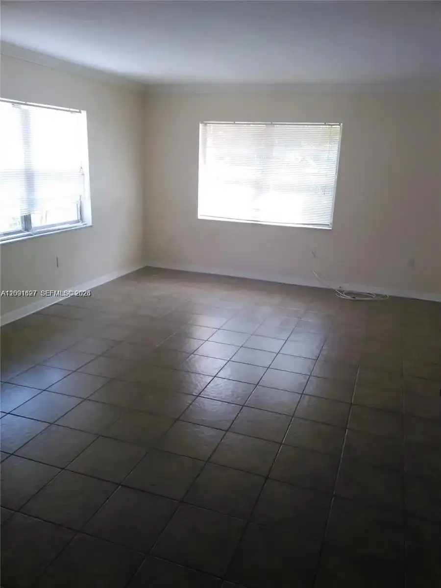1919 Plunkett St # 7, Hollywood FL 33020