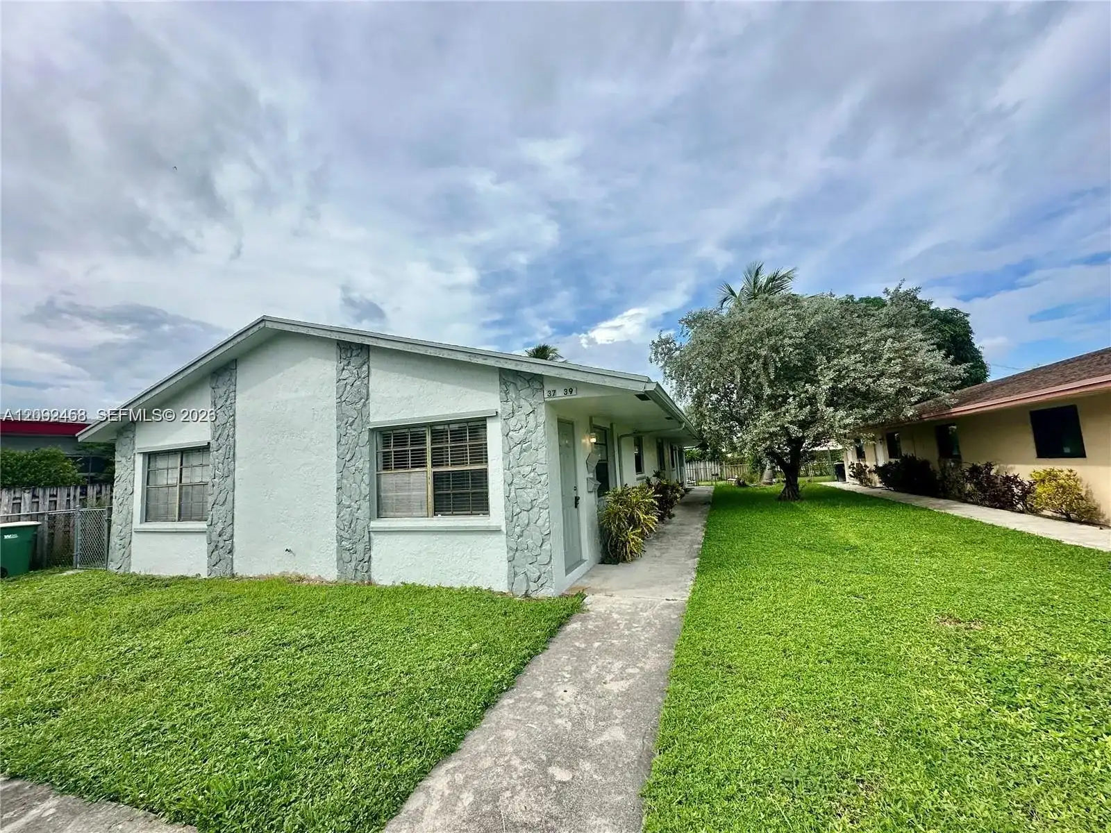 3739 SE 15 St # 1, Dania Beach FL 33004