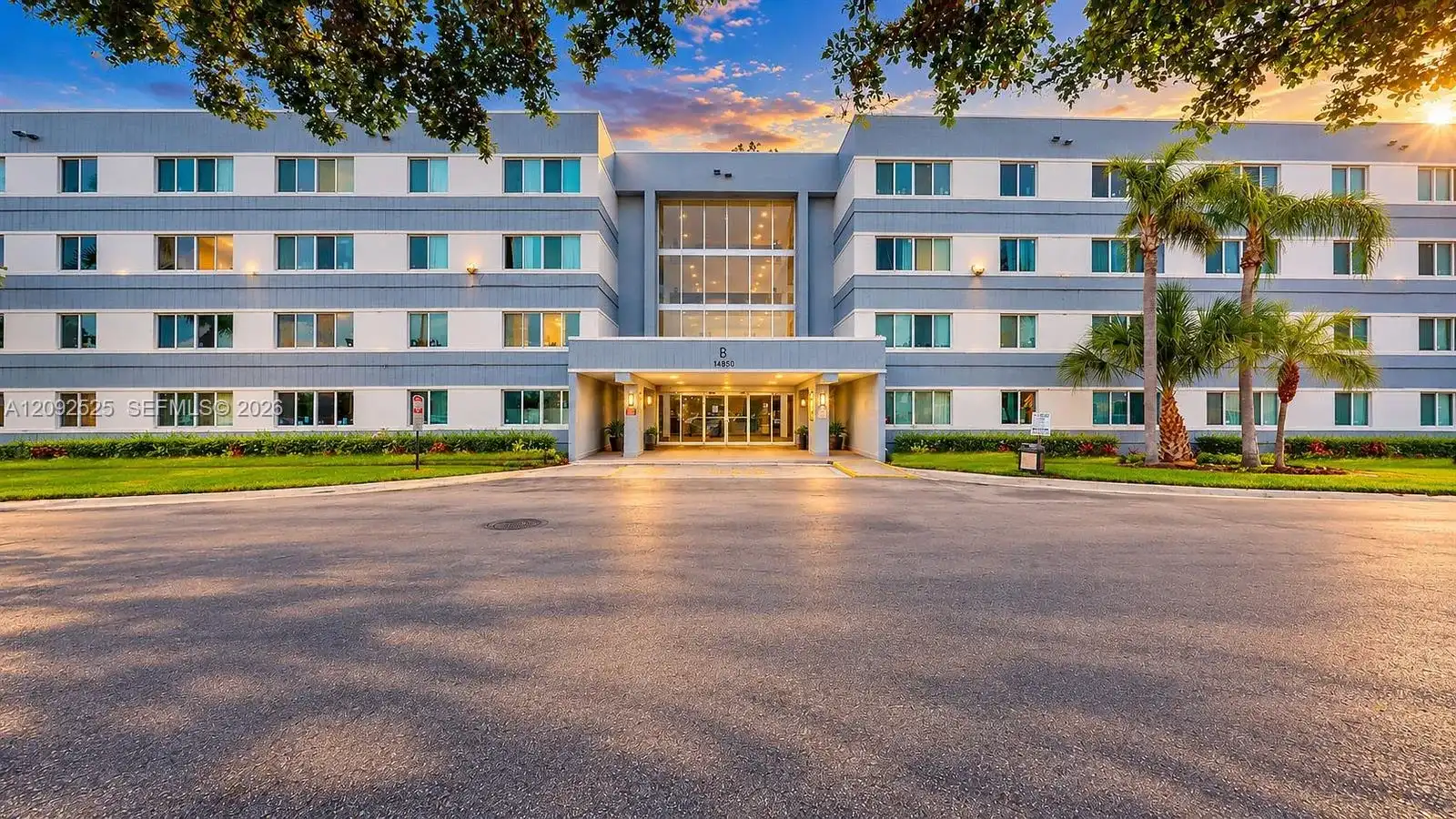 14850 Naranja Lakes Blvd, Homestead FL 33032