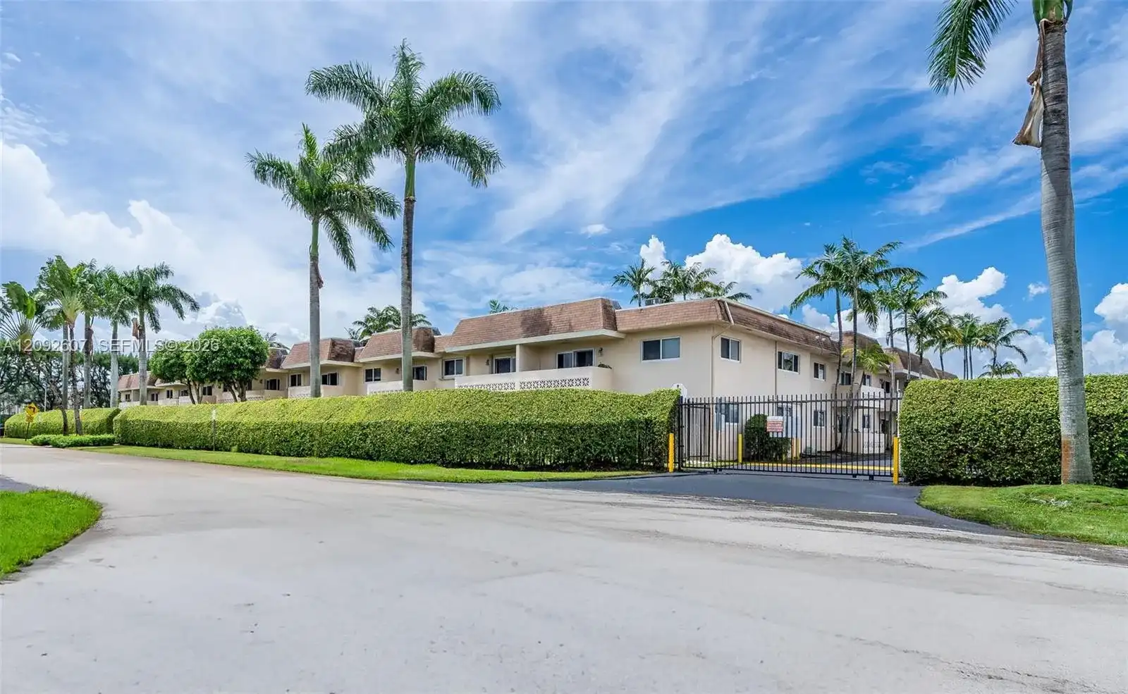 14500 SW 88th Ave # 241, Palmetto Bay FL 33176