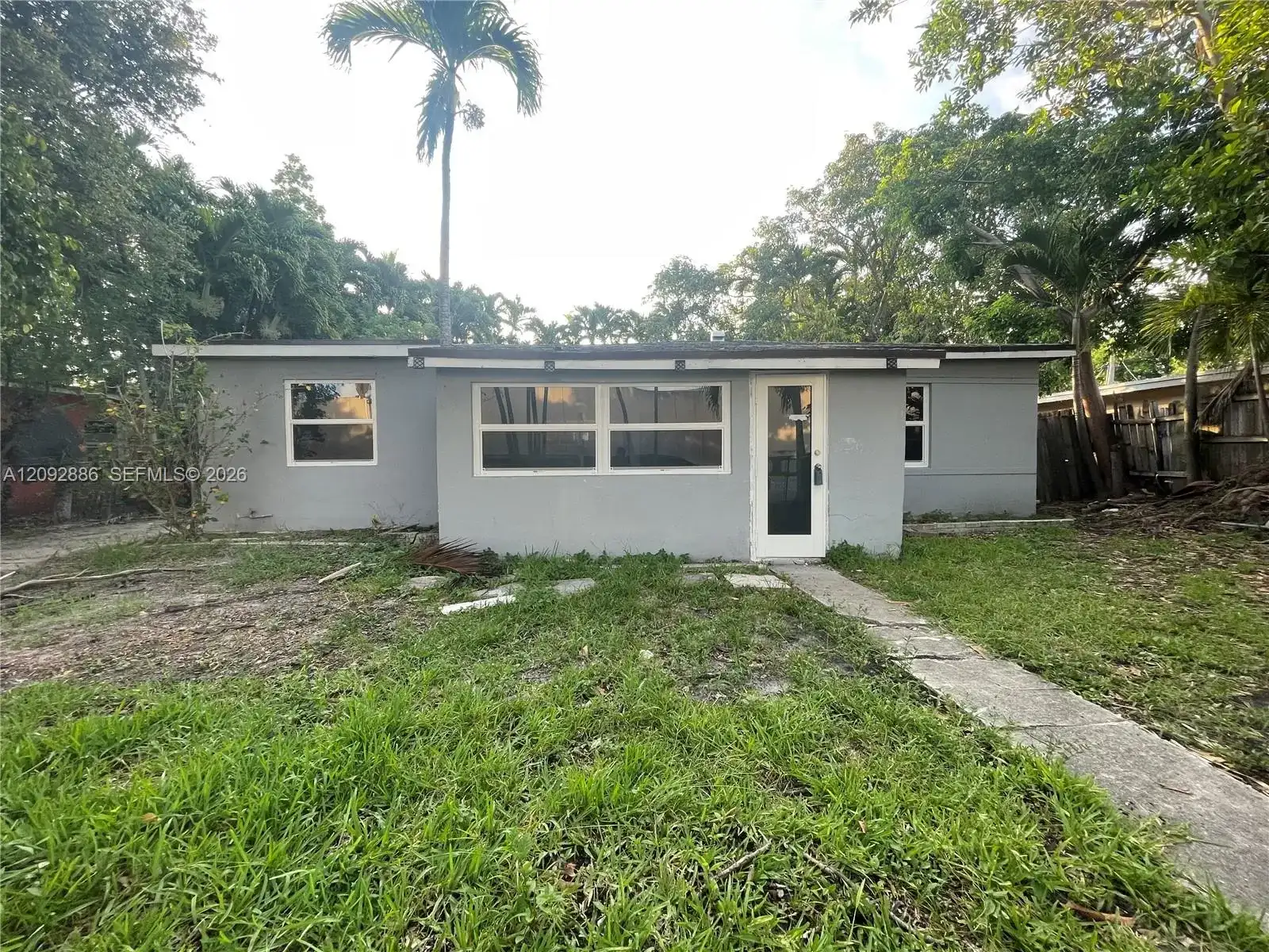 13845 NW 6th Ave, North Miami FL 33168