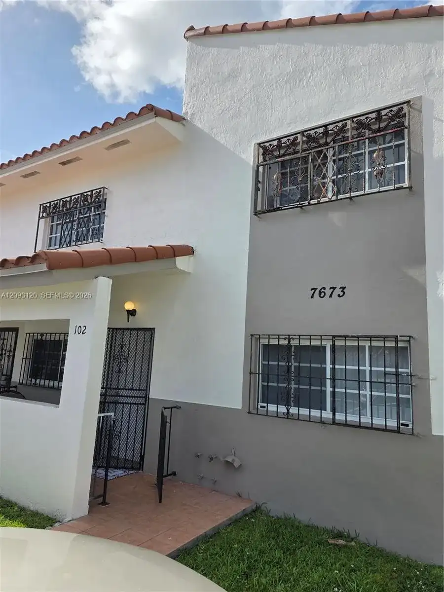 7673 W 29th Ln # 47, Hialeah FL 33018