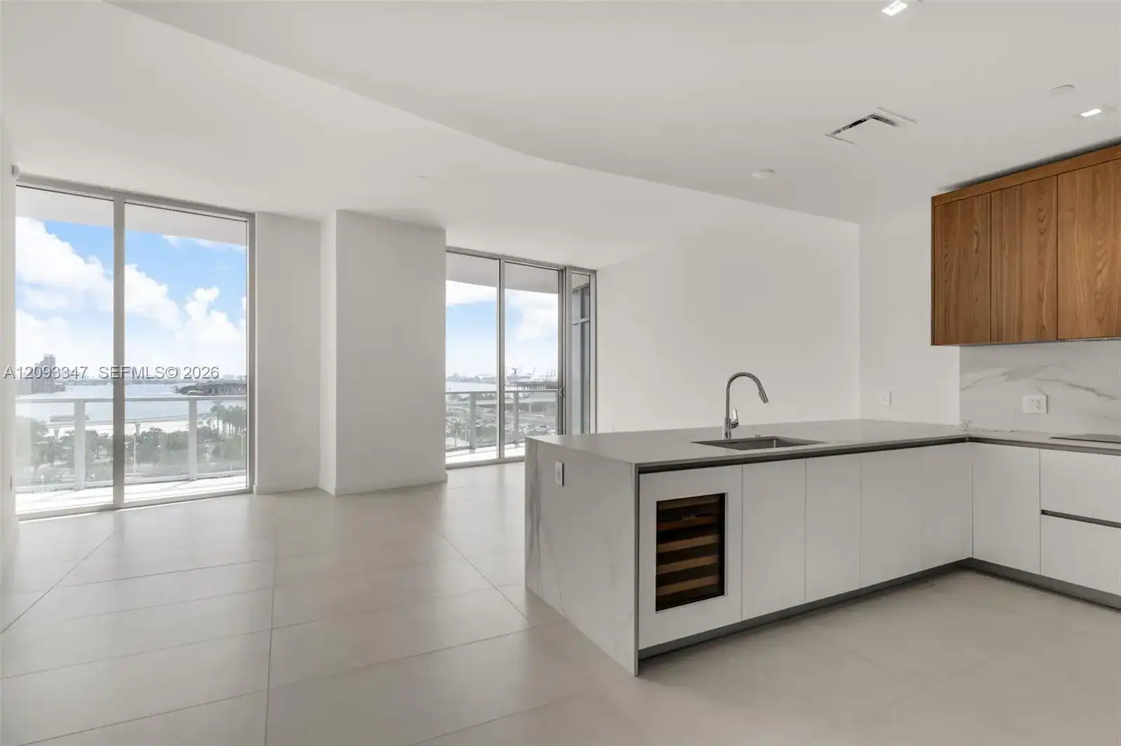 1400 Biscayne Blvd # 706, Miami FL 33132
